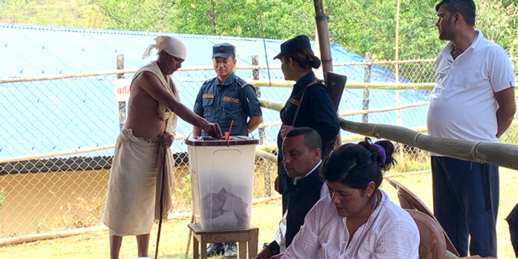 इलाममा ५८ र बझाङमा ५० प्रतिशत मतदान : निर्वाचन आयोग